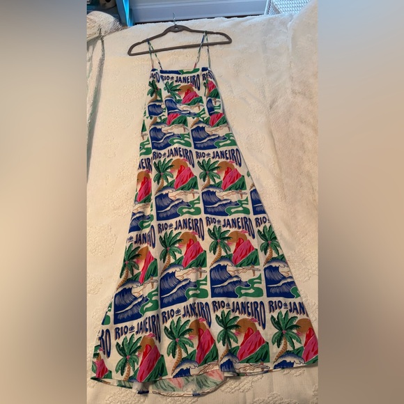 FARM Rio Dresses & Skirts - FARM Rio Rio de Janeiro Print Midi Dress in Green, Blue, Red